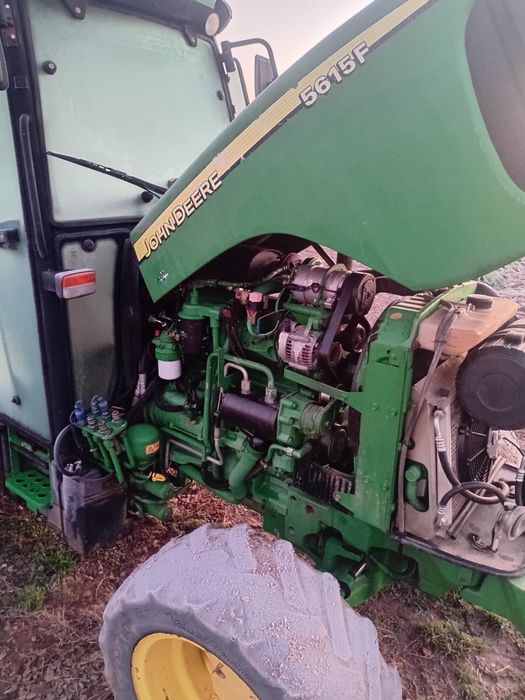 Vand tractor john deer 5615F