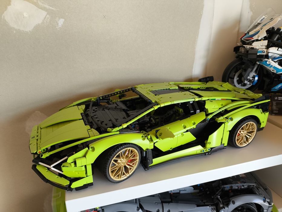 Нов  Lego Lamborghini 42115