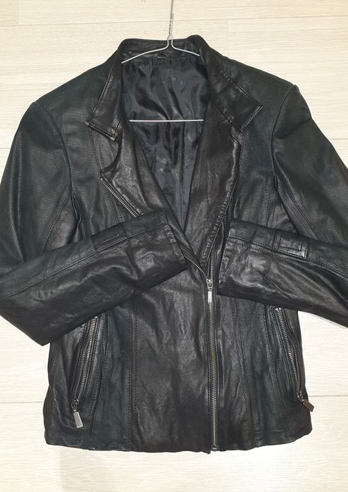 Дамско кожено яке