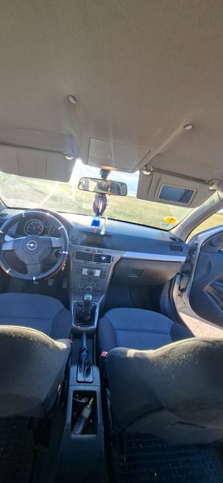 De vanzare Opel astra H