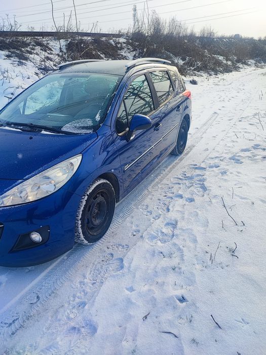 Peugeot 207 SW an 2010