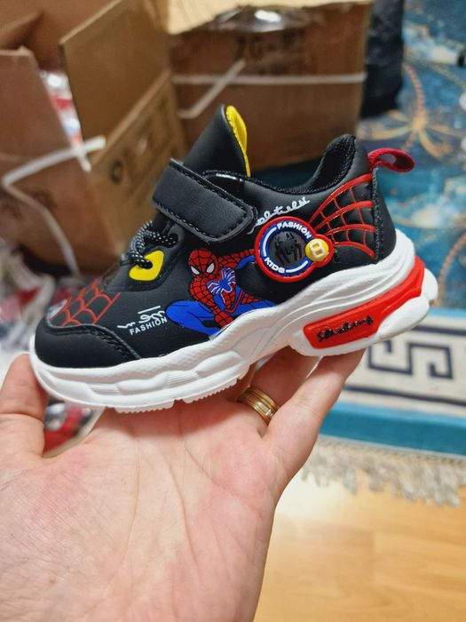 Adidași copii superbii