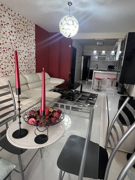 Дава се под наем Двустаен апартамент в Бургас, Възраждане - 75 кв.м за 484.5 € - Снимка #1