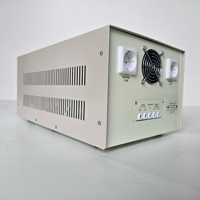 Стабилизатор напряжения 10кВА, 220В, PowerPik
