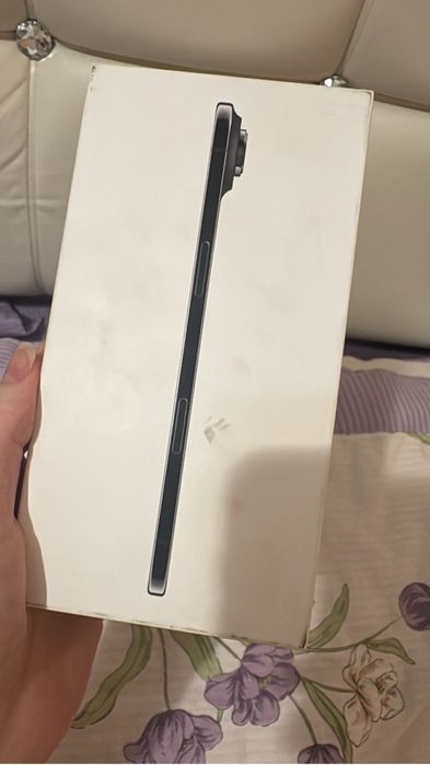 Айфон 17 Air , 256 гб