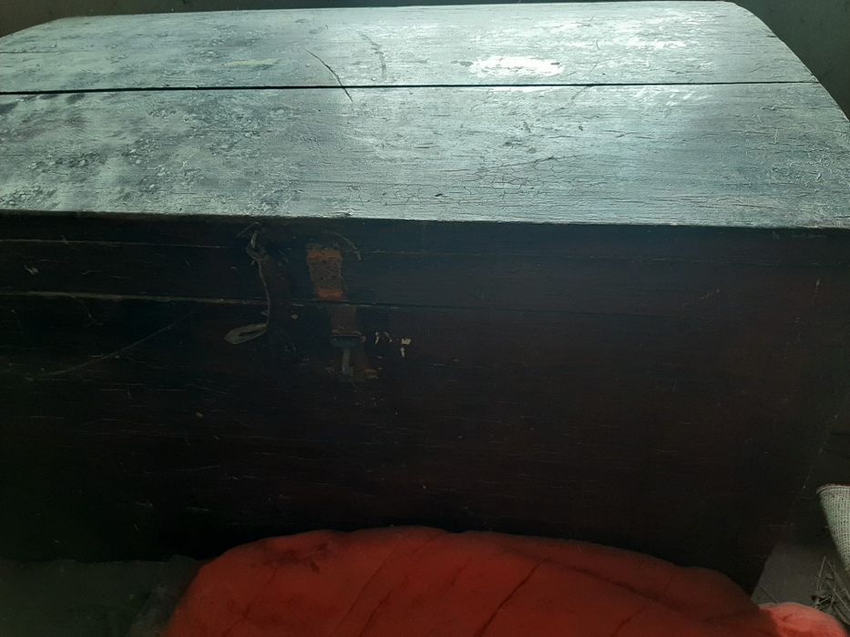 Сандық екі дана 1 сырты темір, 2ағаш