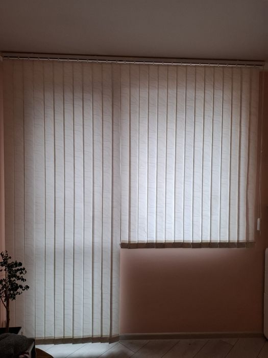 Вертикални щори бели