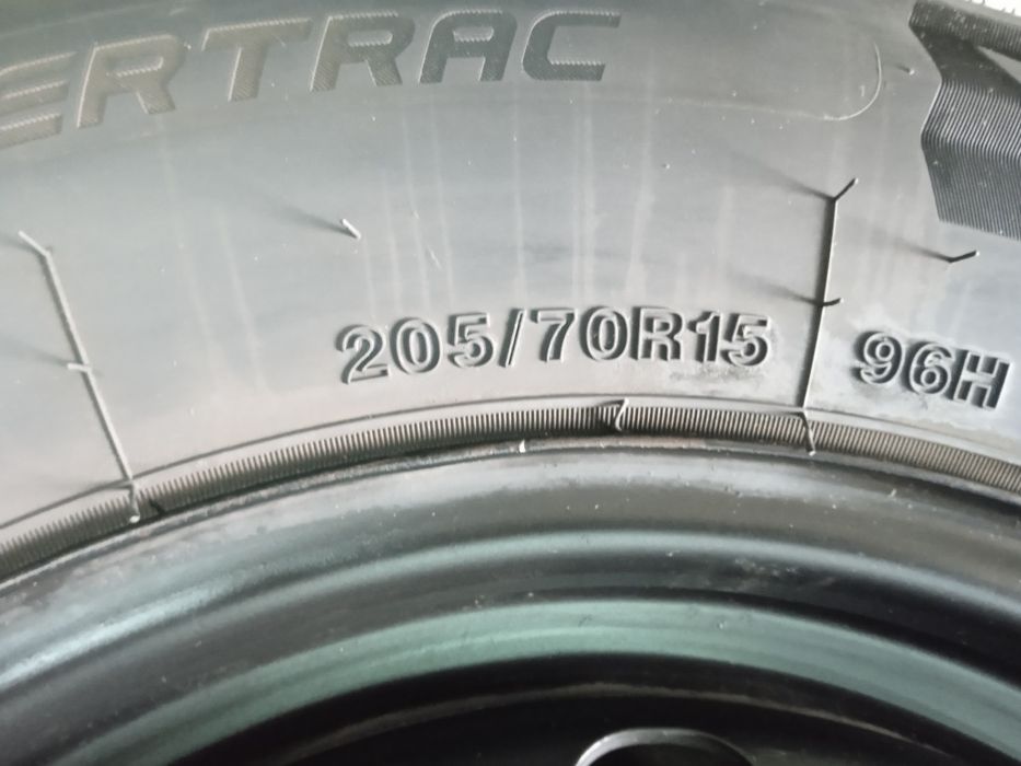 Шины комплект на дисках