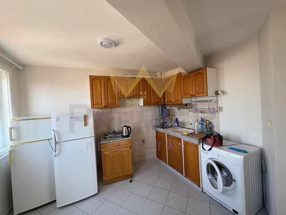 Продава се Тристаен апартамент в Варна, Автогара - 87 кв.м за 1610 €/кв.м - Снимка #5