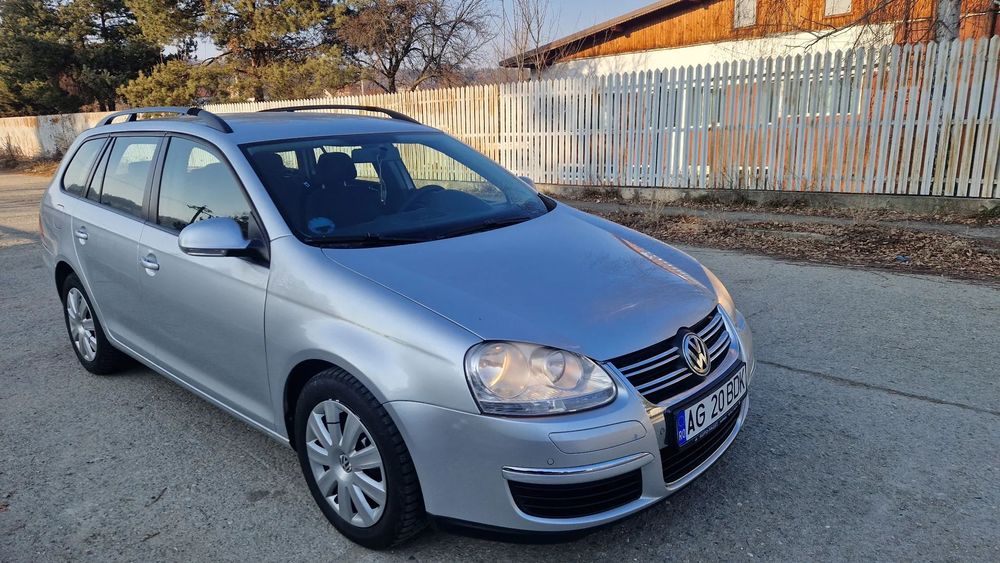 Volkswagen Golf Proprietar de 3 ani/acte valabile/cutie defectă!