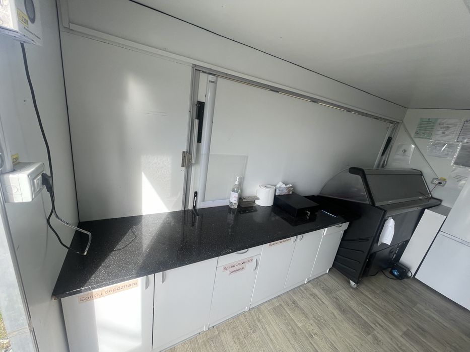 Vând food truck  rulota inghetata , rulota comerciala