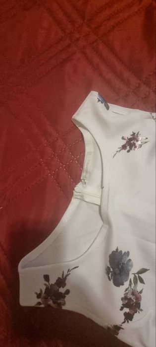 Рокля със цветя.