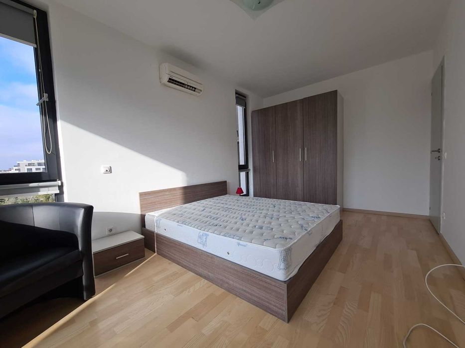 Продава се Тристаен апартамент в София, Надежда 4 - 98 кв.м за 687 €/кв.м - Снимка #1