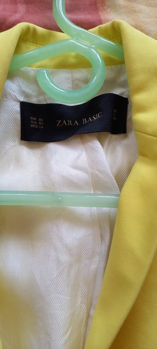 Vând sacou cabrat Zara mărimea xs
