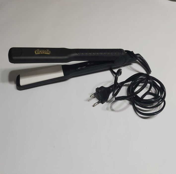 Placă îndreptat păr