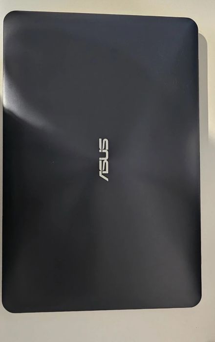 Laptop asus A555Q