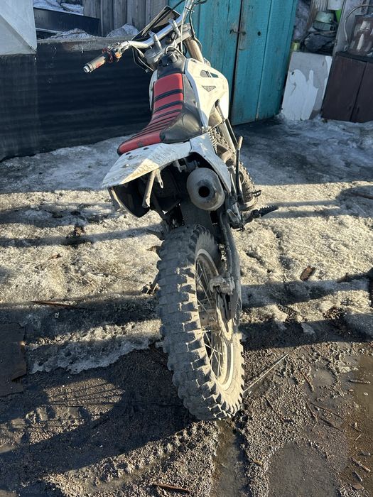 Мотоцикл эндуро 250