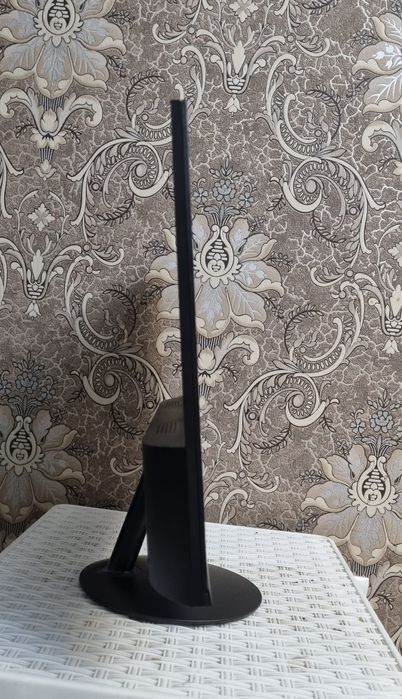 Продам монитор 24д