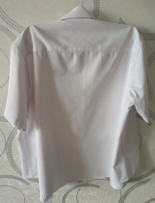 Рубашка белая новая