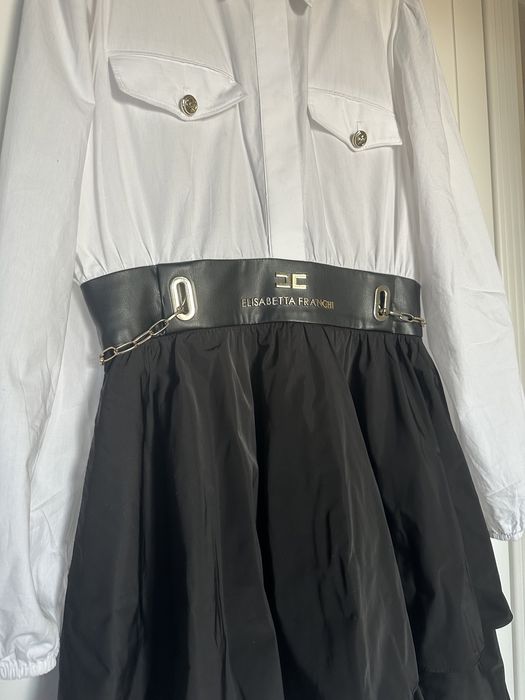 Продаю платье новый