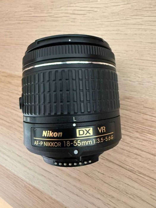 Nikon D7200 - 33K cadre - Obiectiv Nikkor AF-P DX 18-55mm - Cutie originala - Geanta