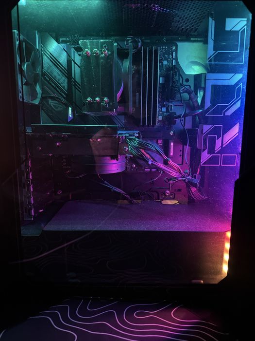 ASUS ROG GT15 | i7-11700 | RTX 3060 | 32GB RAM | 1TB SSD | Win 11