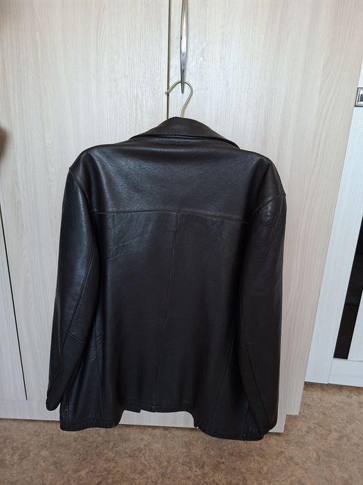 Кожаный пиджак .