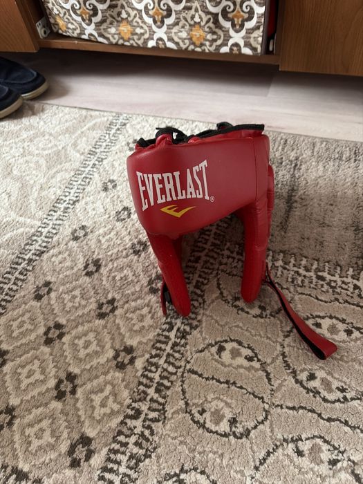 Пррдам Everlast шлем и Top Ten перчатки