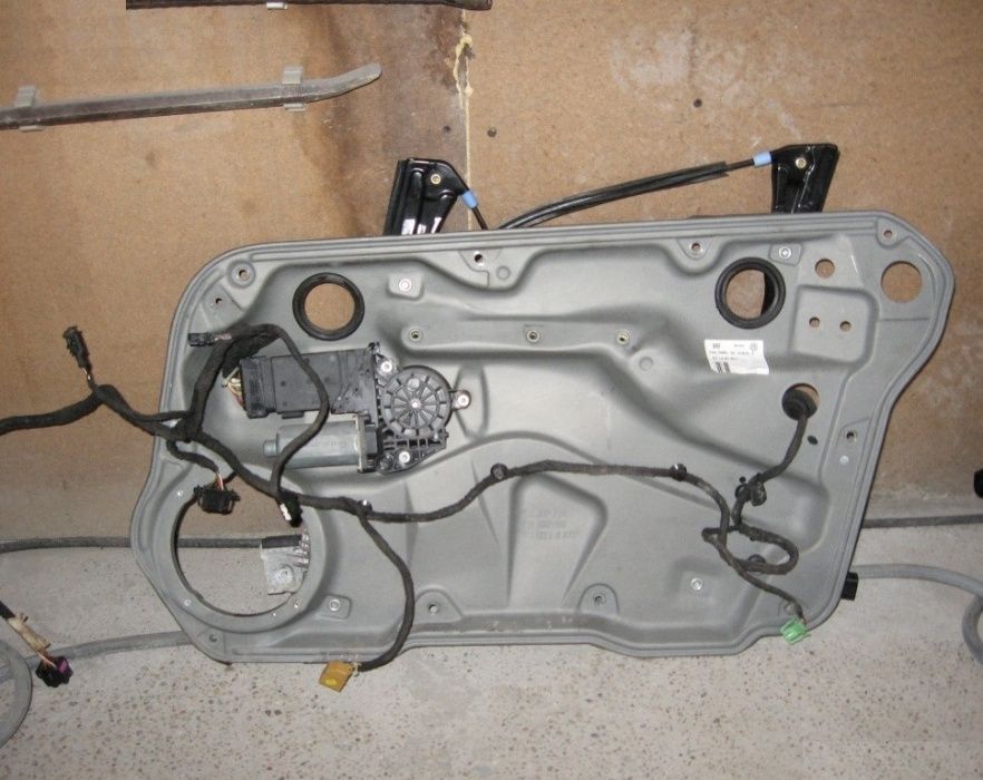 Macara electrica originala dreapta fata VW GOLF 4 Bora 2 4 usi