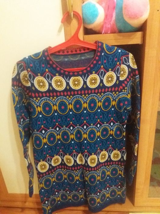 Женские свитера вязанные