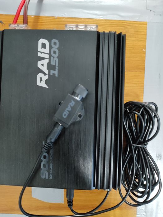 Продам сабвуфер Амп