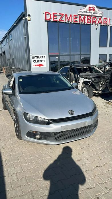 Dezmembram Volkswagen Scirocco 2.0 TDI DSG an fabr. 2010