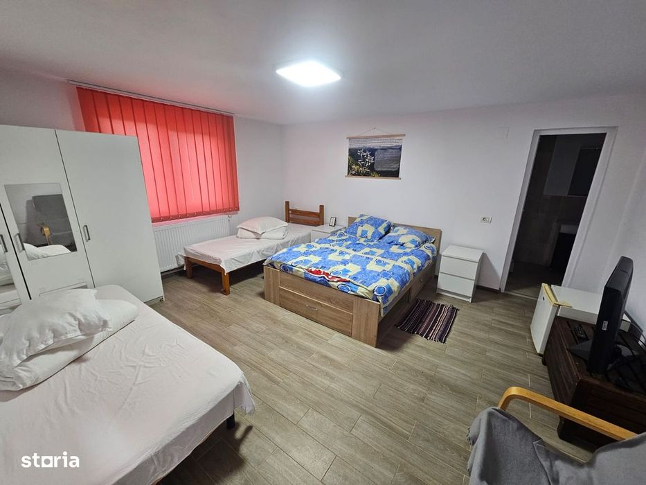 Casă de închiriat în Curtea de Argeș.