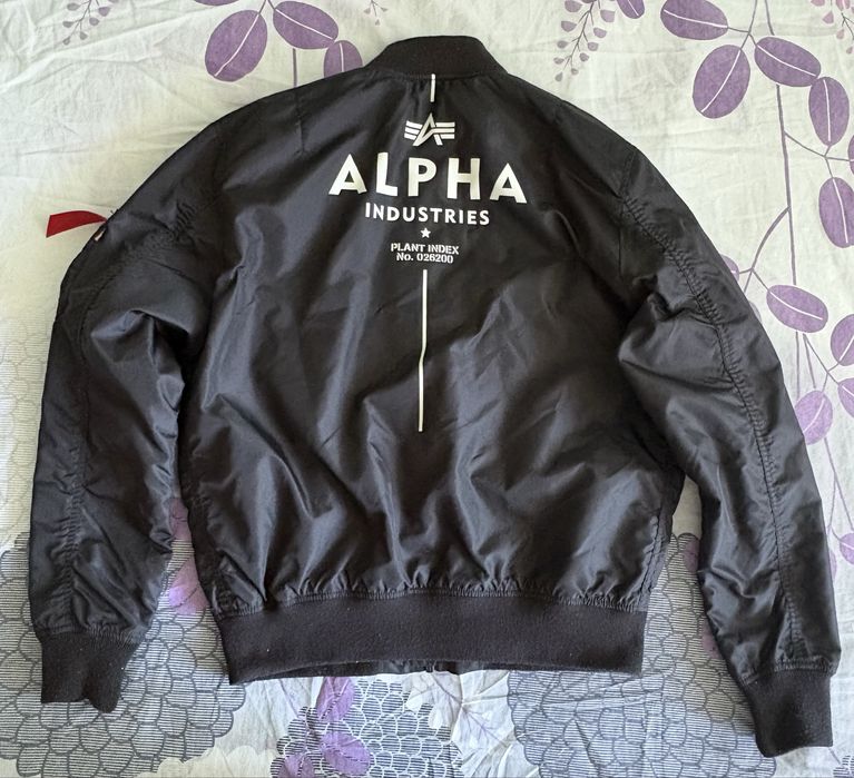 ALPHA Industries бомбър яке