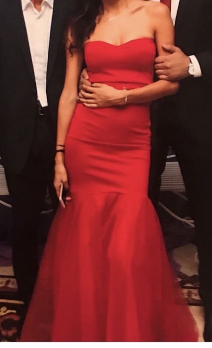 Платье вечернее, силуэт рыбка