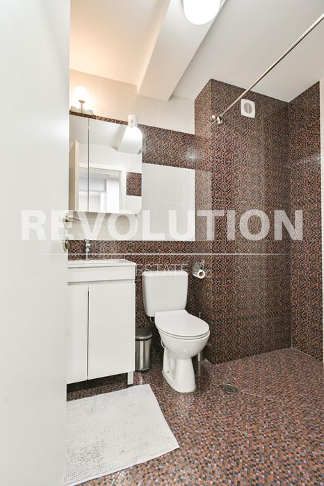 Дава се под наем Тристаен апартамент в София, Лозенец - 118 кв.м за 1200 € - Снимка #8