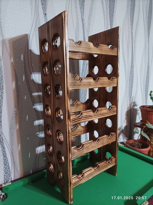 Стойка, стелаж за вино