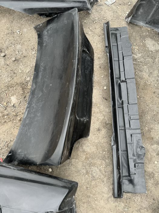 BMW E-36 седан капот