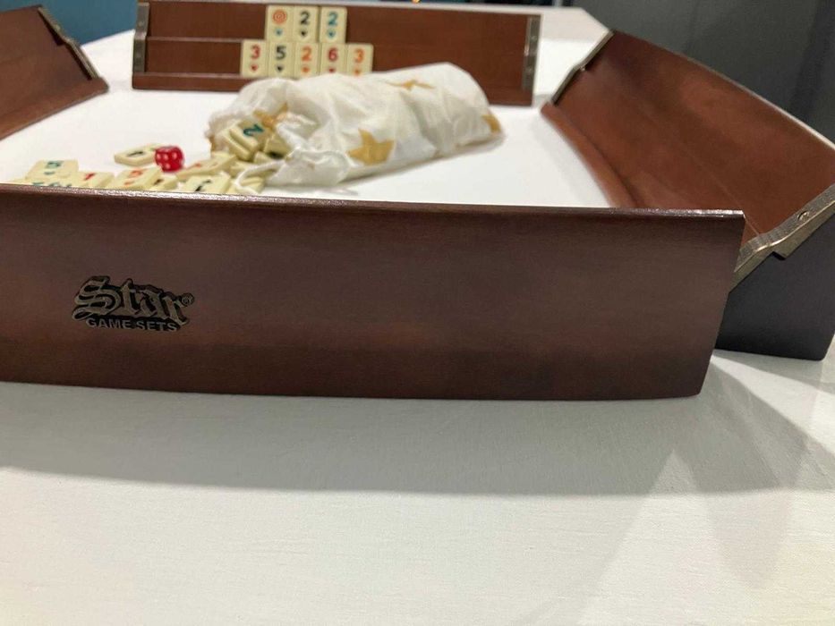 Joc Remi Remy. Table curbate grele din lemn masiv lacuit. NOU