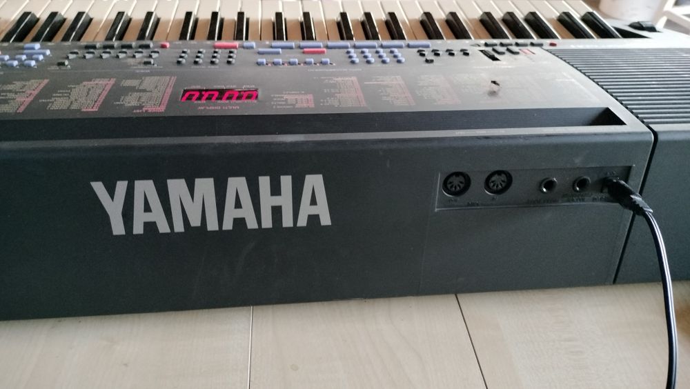 Orga Yamaha PSR-600
