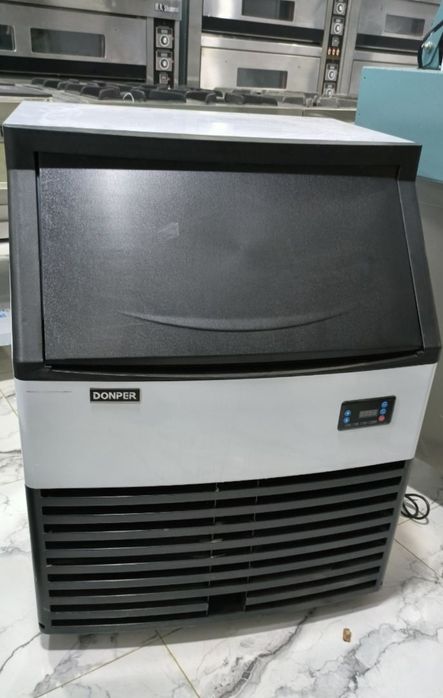 Льдогенератор,muz aparat Генератор льда