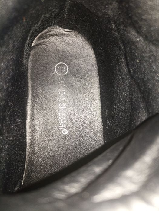 Дамски боти с връзки