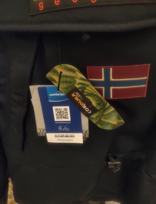 А-норак Napapijri Skidoo.