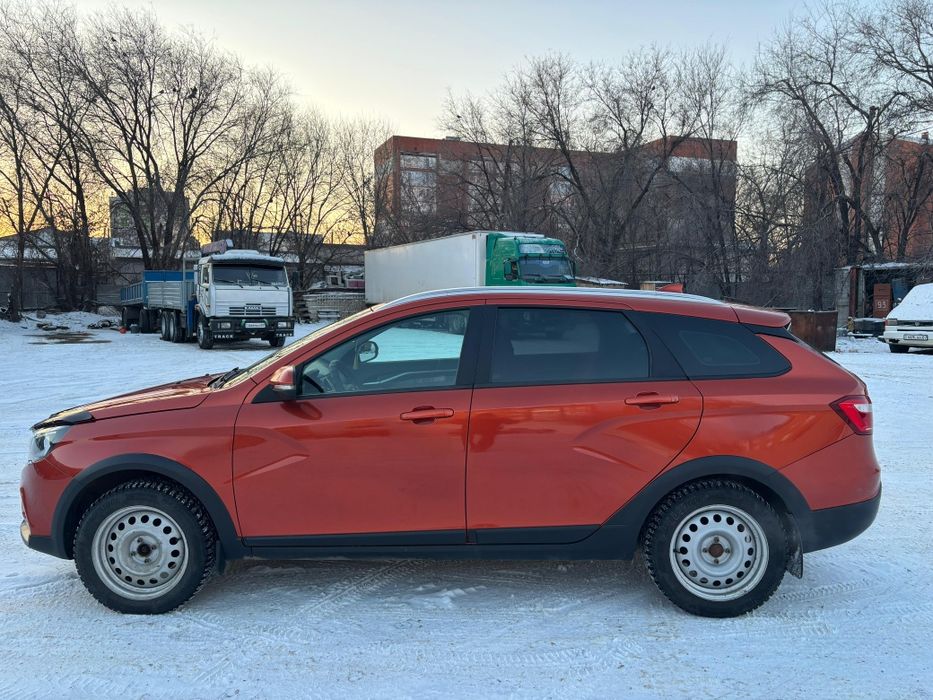 Продам Ладу Весту СВ КРОСС