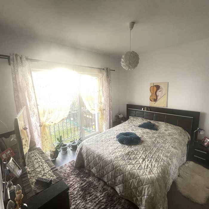 Apartament 3 camere cu gradina.