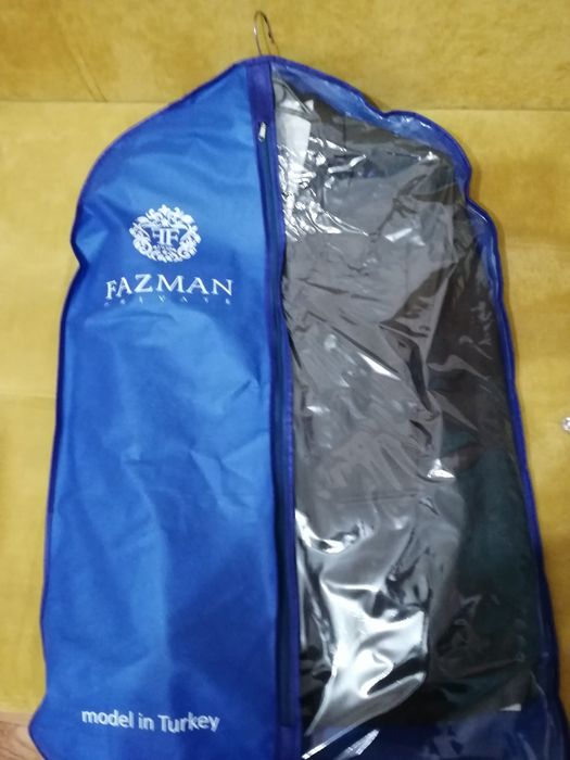 Продам костюм 10000тенге