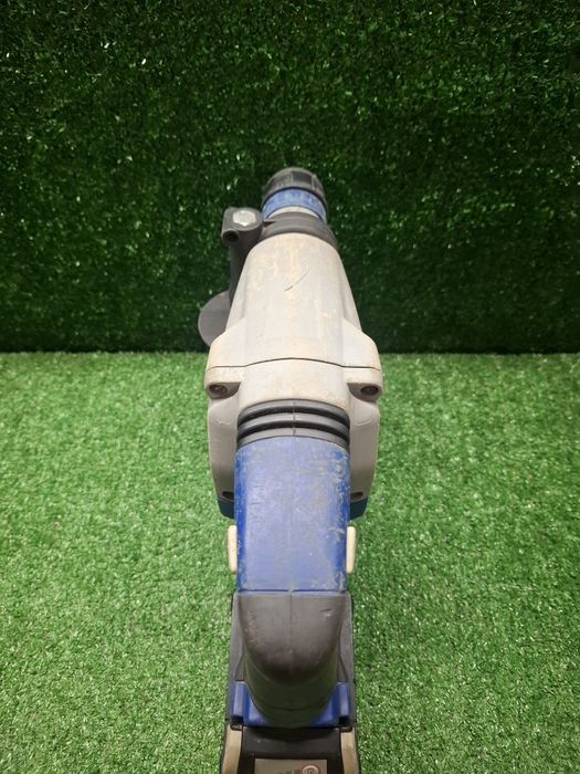 Перфоратор на Berner BACRHD BL с 2 батерии и зарядно