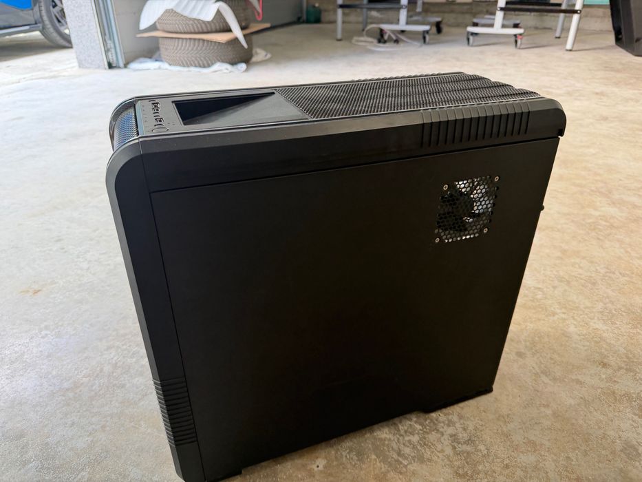 кутия Cooler Master CM 690 + Вентилатори