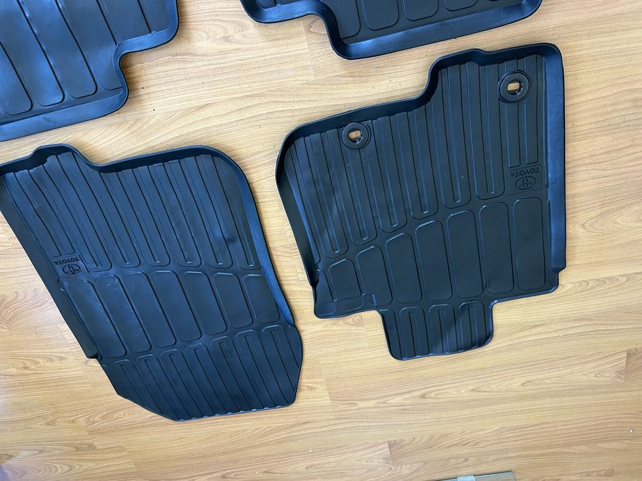 Set Covorase Noi All Weather Iarna Toyota Land Cruiser 150 Executive