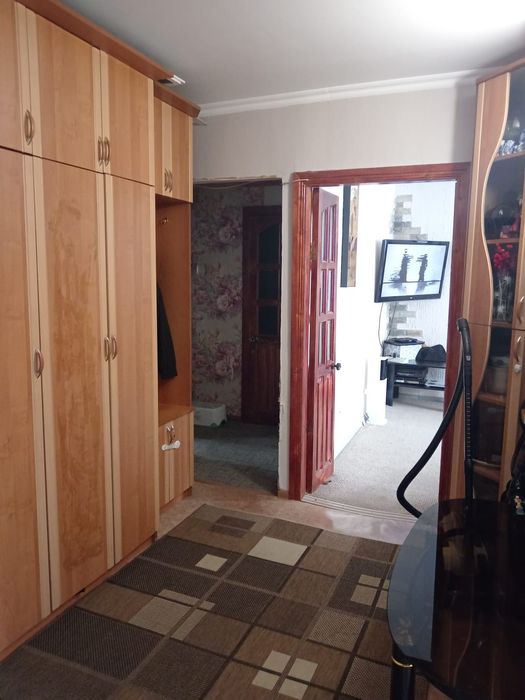 Продам 3 комнатную квартиру